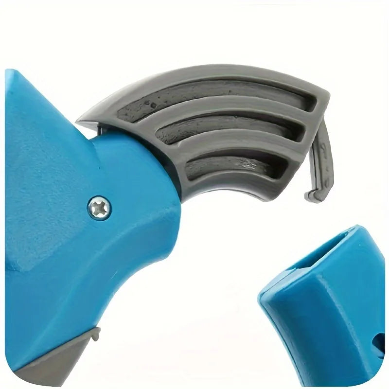 The ergonomic shopping bag handle makes it easy to shop and carry household items with a comfortable grip